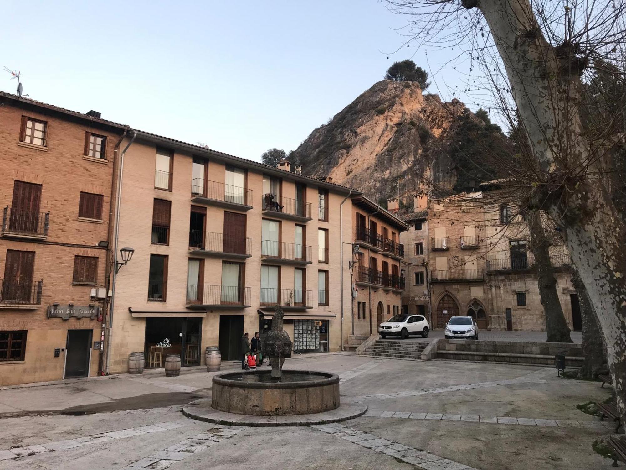 エステーリャApartamento Turistico Calle Nuevaアパートメント エクステリア 写真